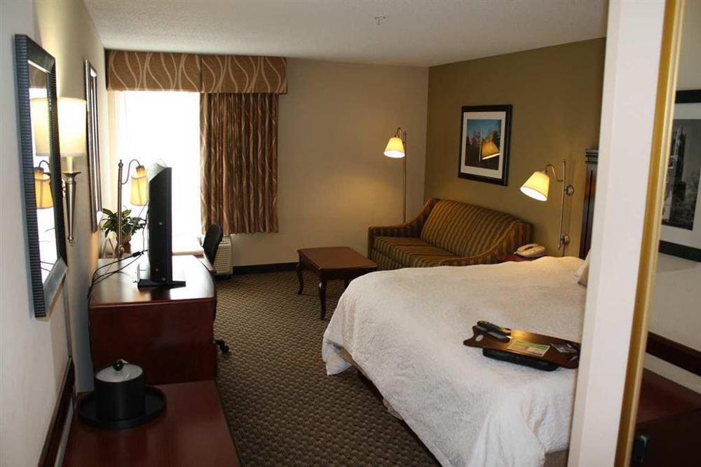 Hampton Inn East Lansing Cameră foto