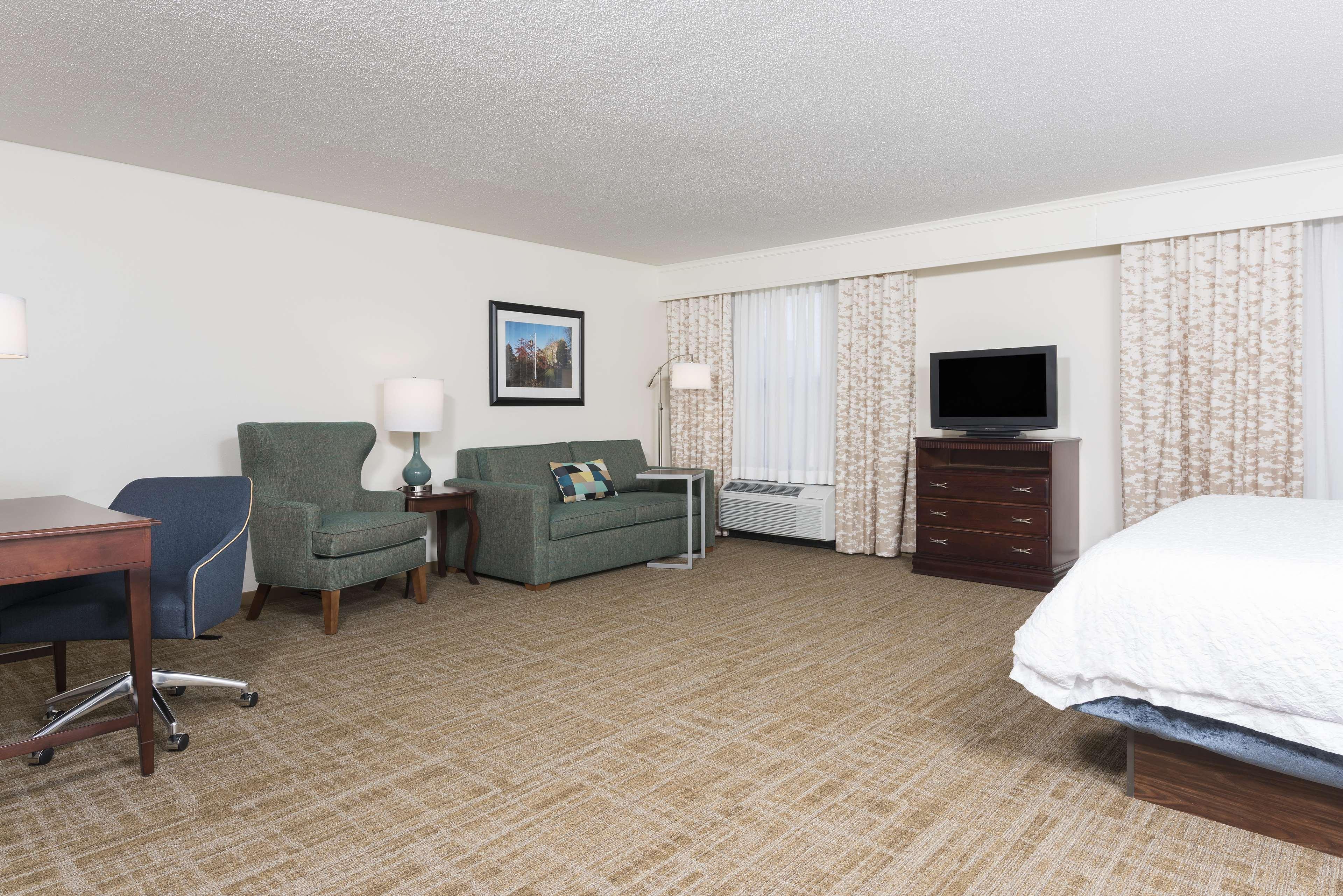 Hampton Inn East Lansing Exterior foto