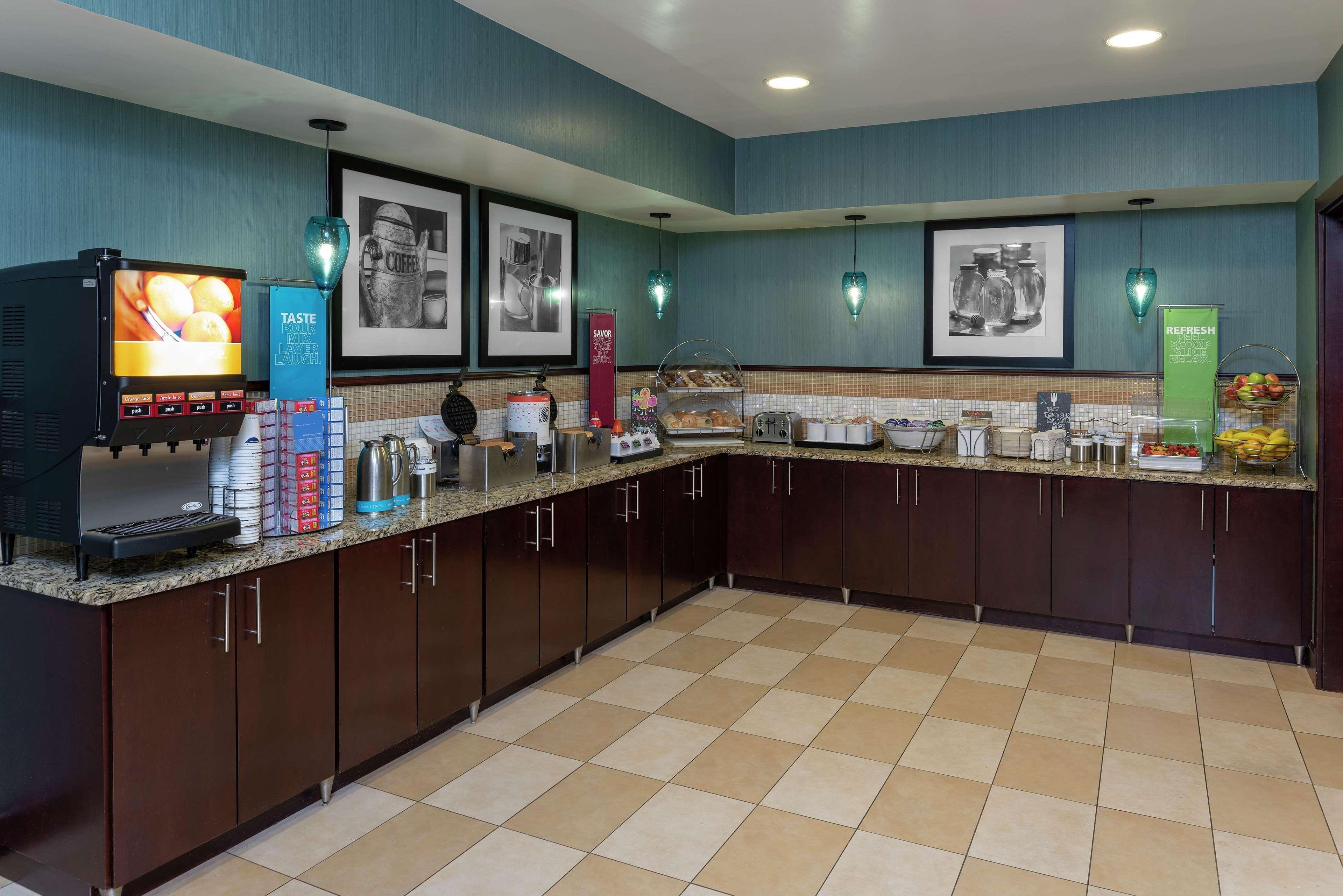Hampton Inn East Lansing Exterior foto