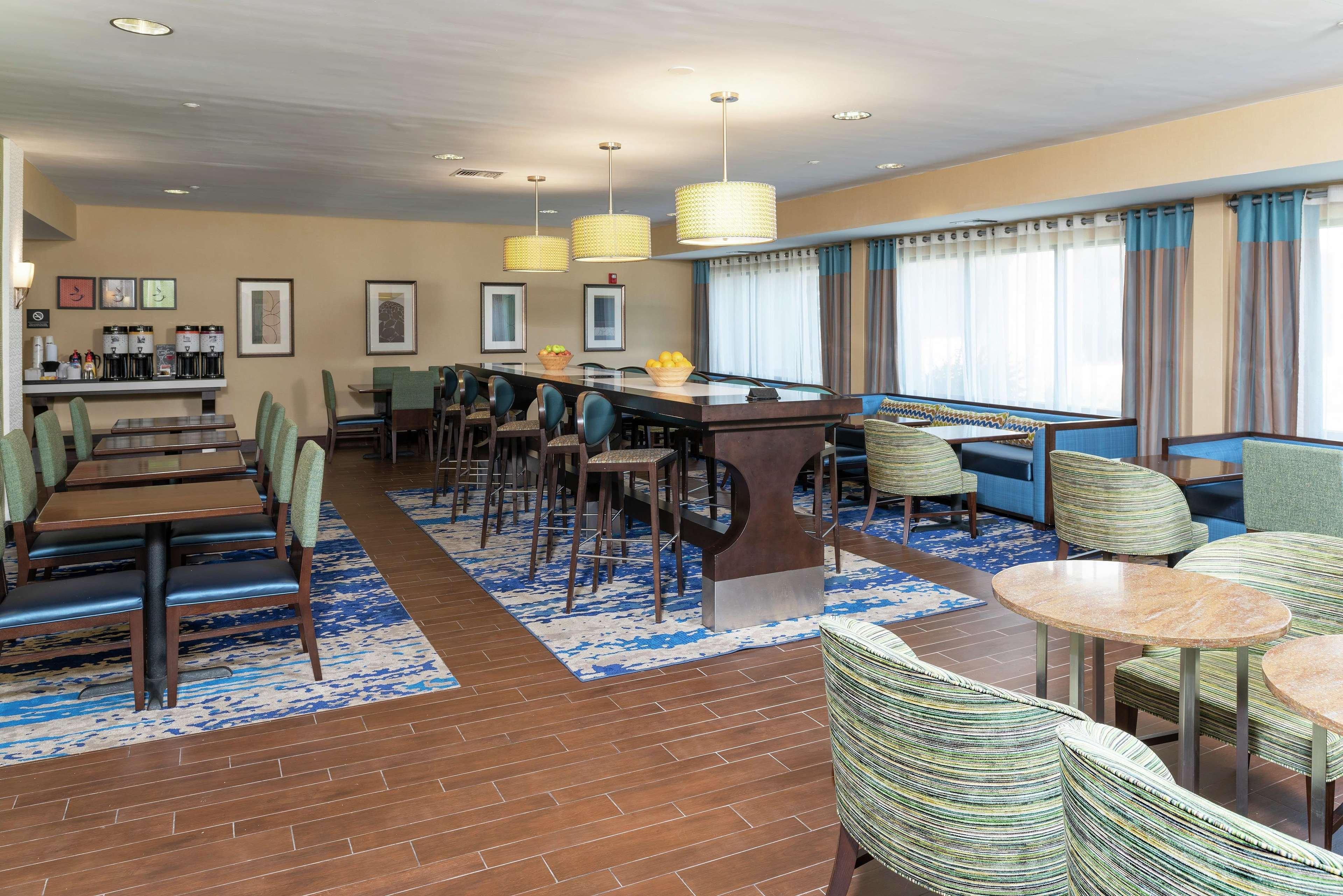 Hampton Inn East Lansing Exterior foto