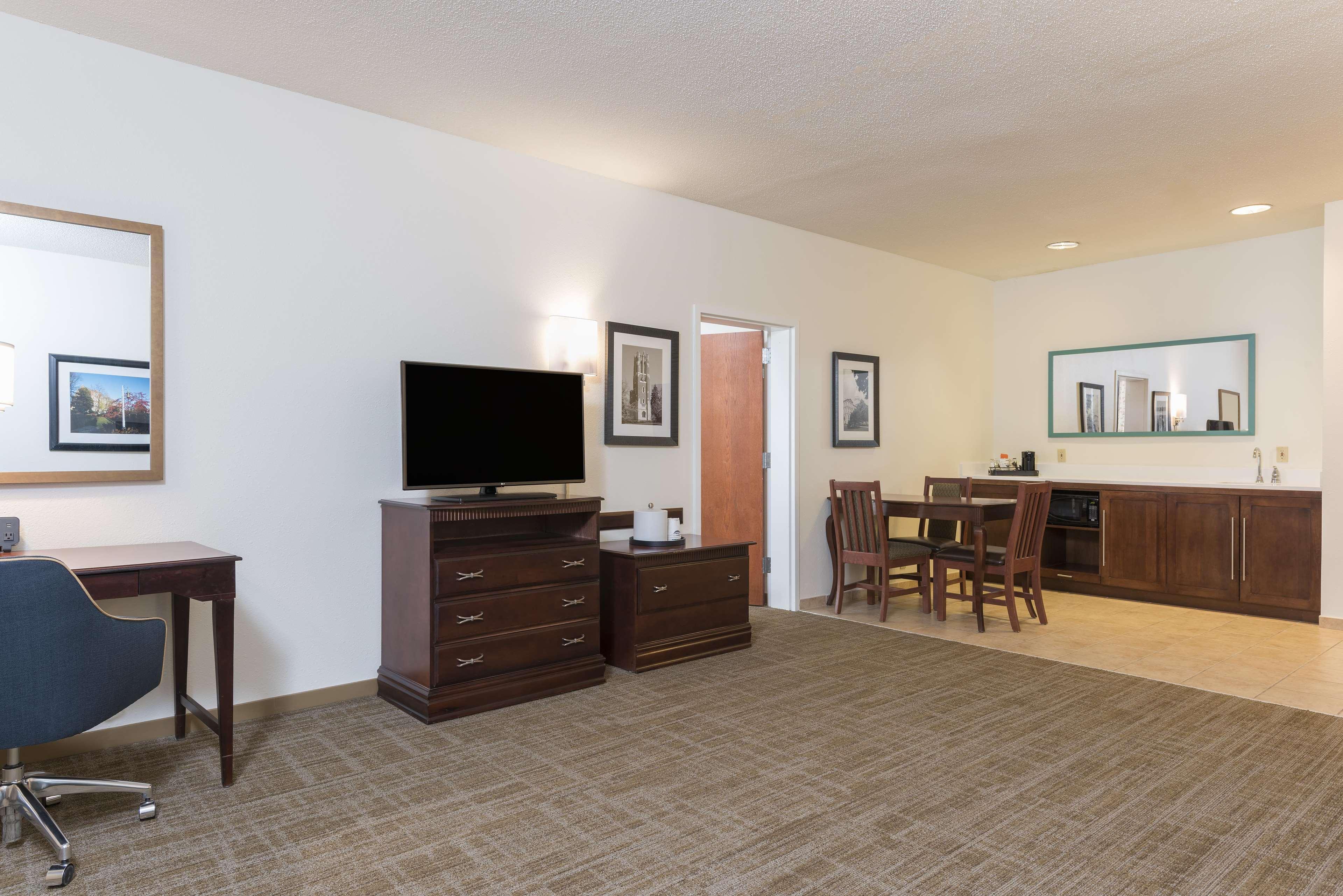 Hampton Inn East Lansing Exterior foto