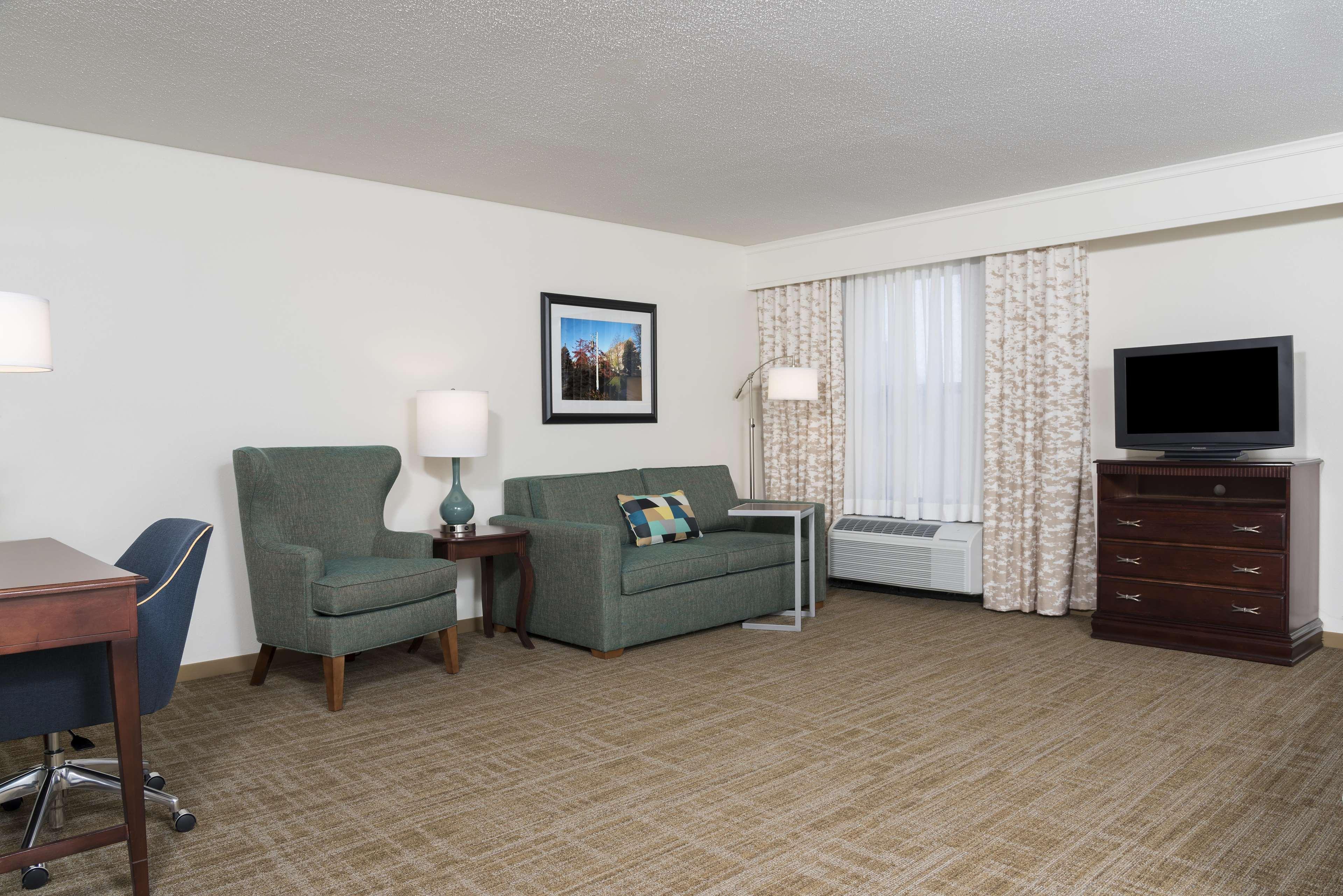 Hampton Inn East Lansing Exterior foto