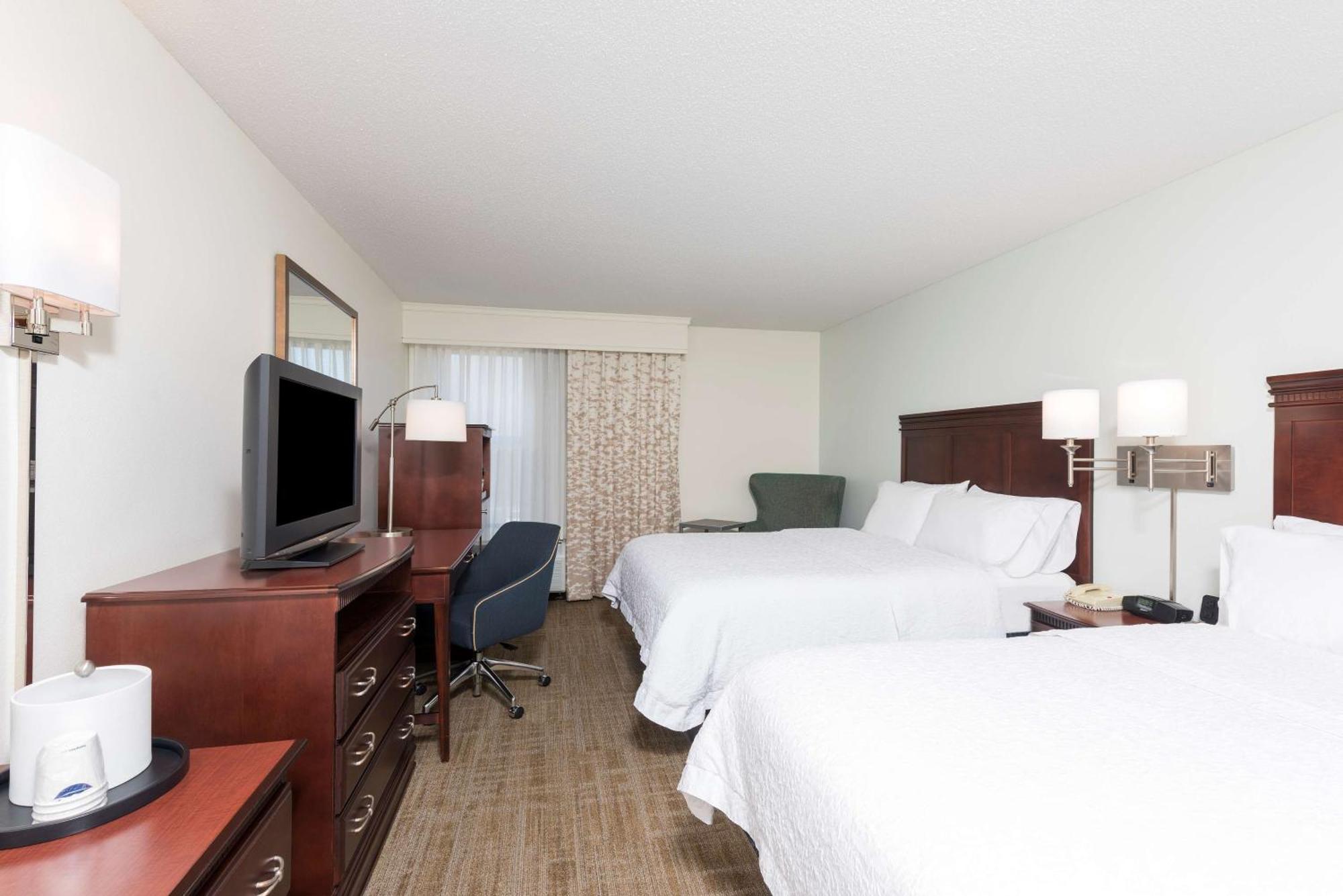 Hampton Inn East Lansing Exterior foto