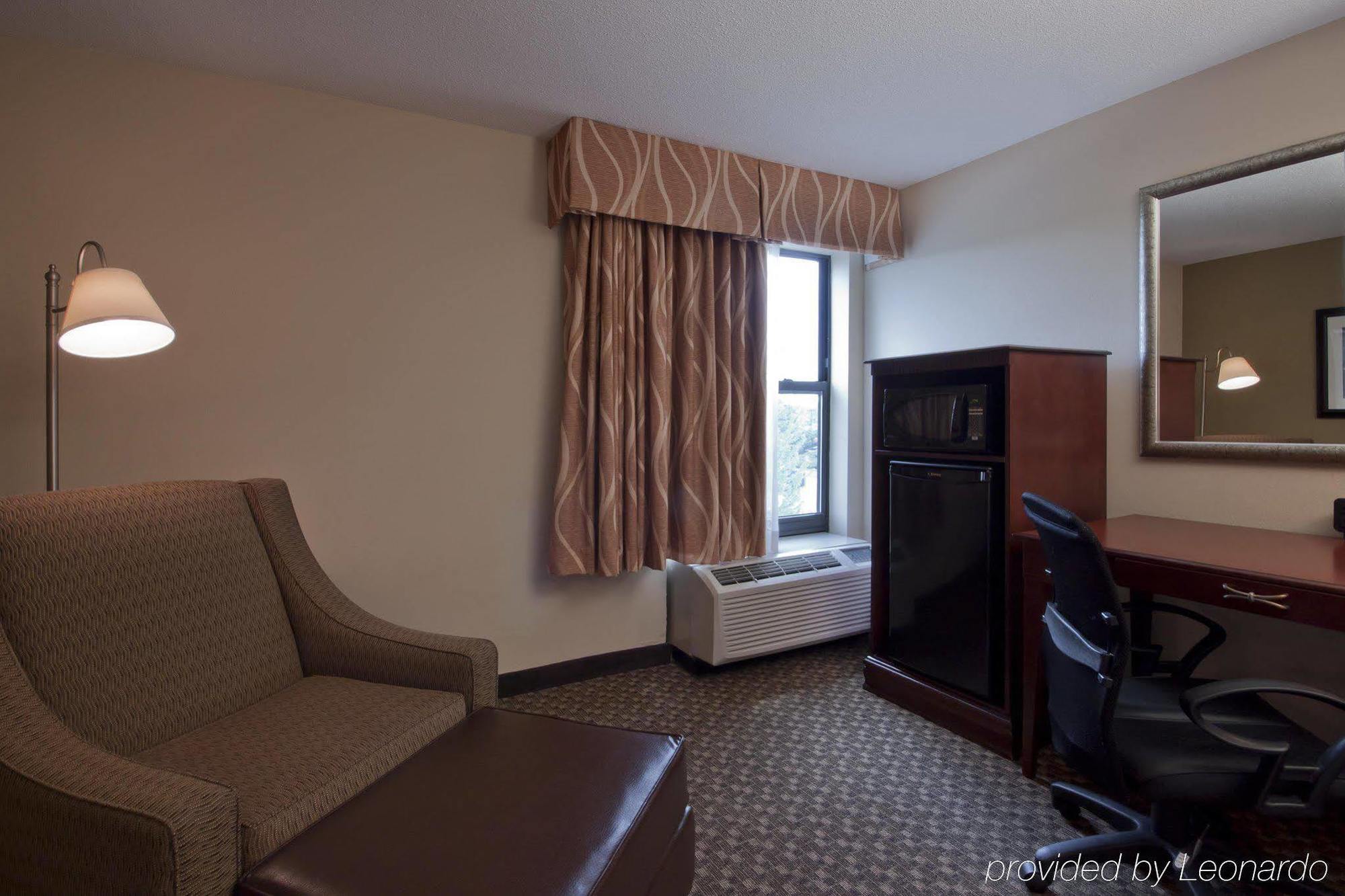 Hampton Inn East Lansing Exterior foto