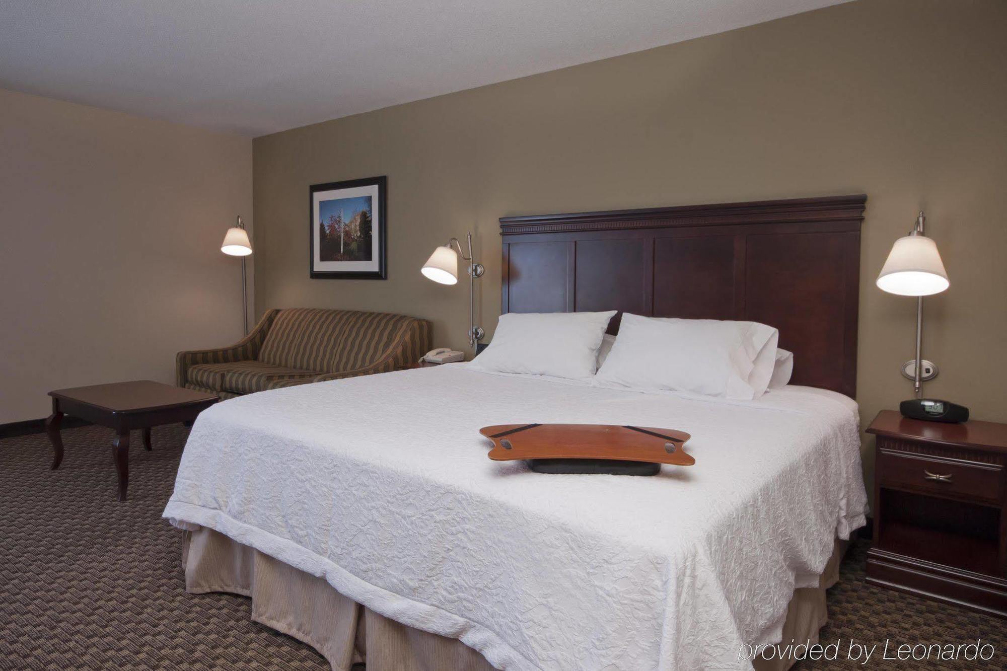 Hampton Inn East Lansing Exterior foto