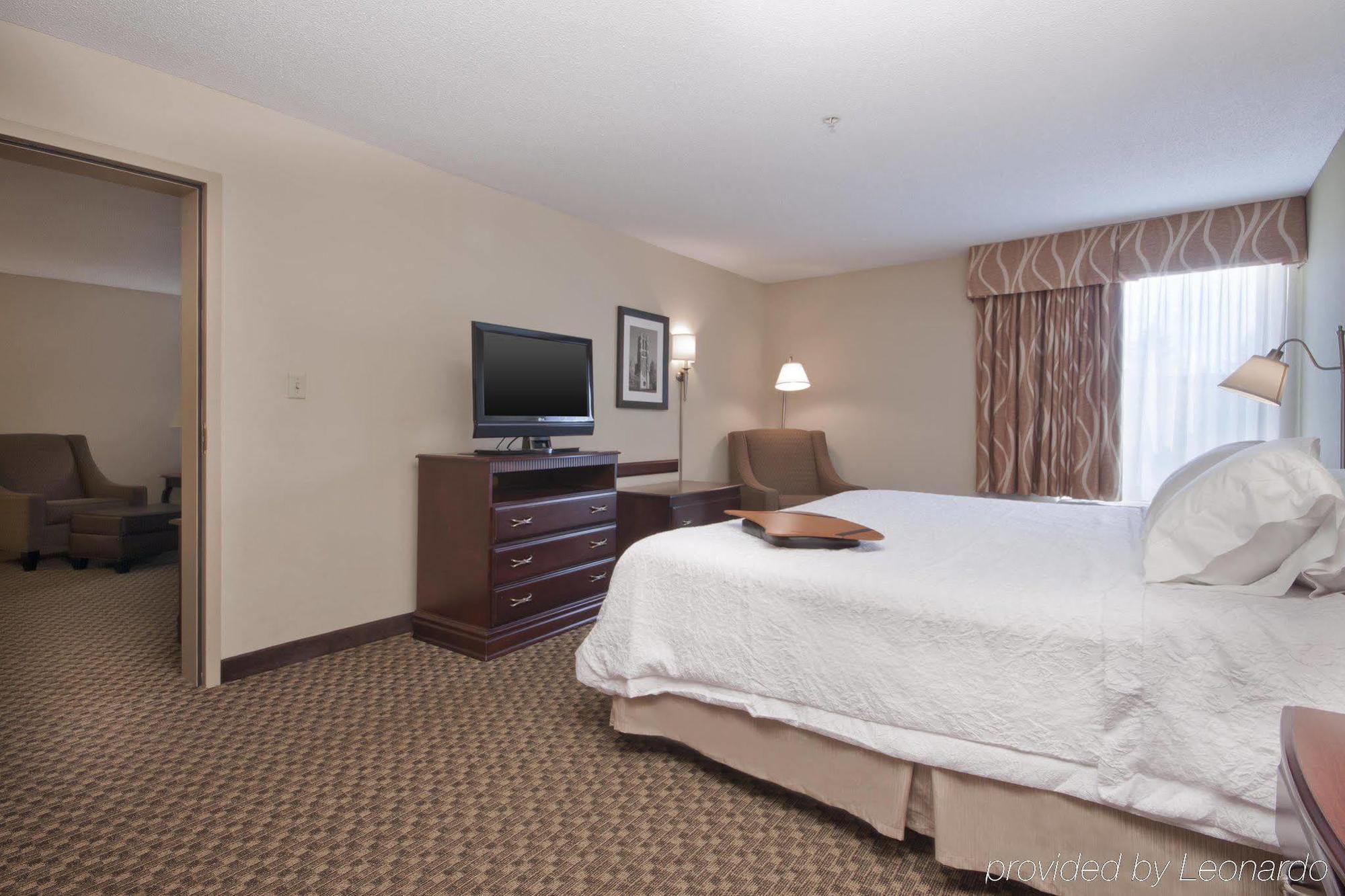 Hampton Inn East Lansing Exterior foto